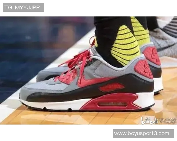 美记透露近期中锋交易潮将至罗威弩机理查兹等人或成焦点